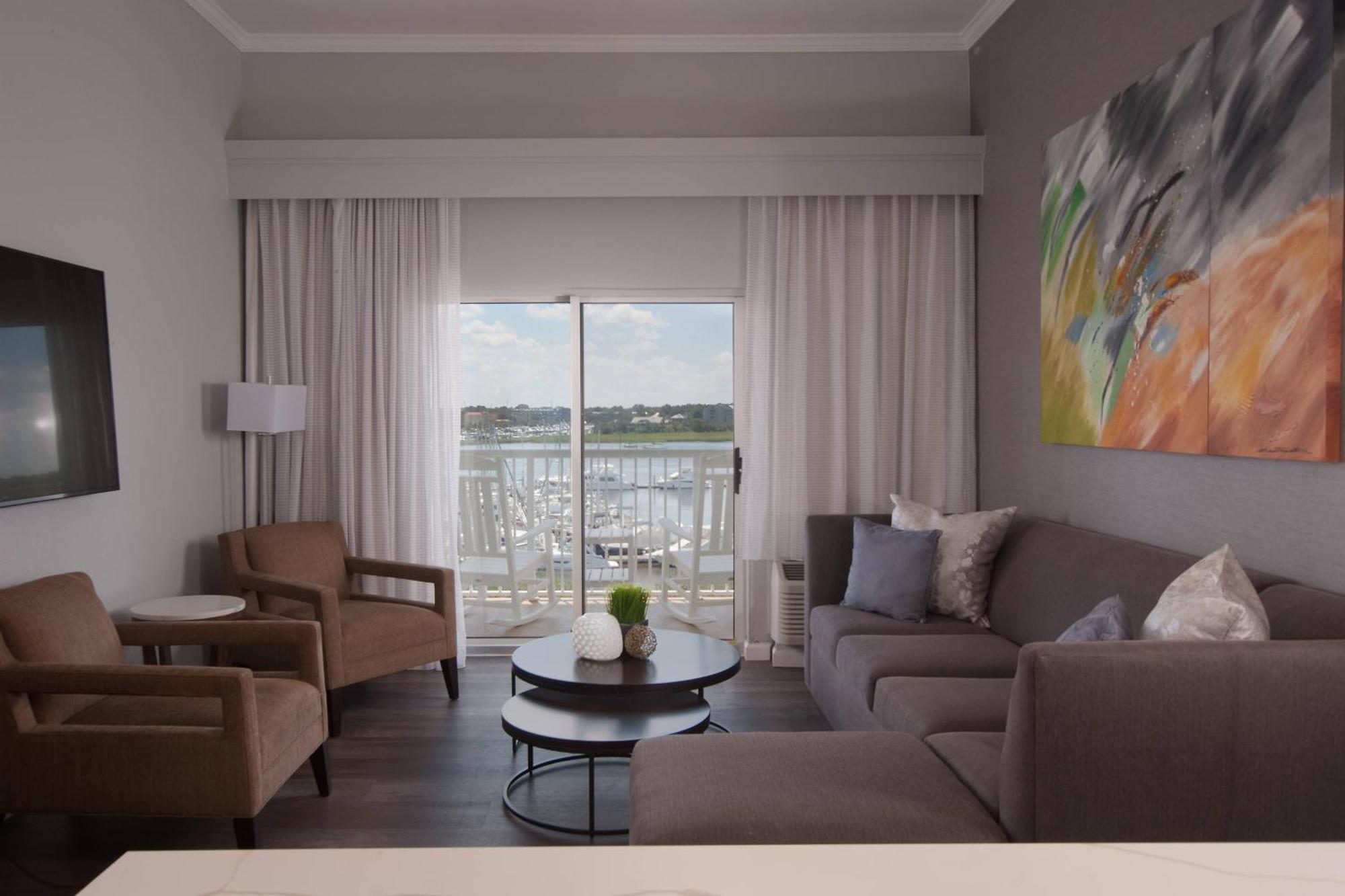 Courtyard Charleston Waterfront Hotel Buitenkant foto