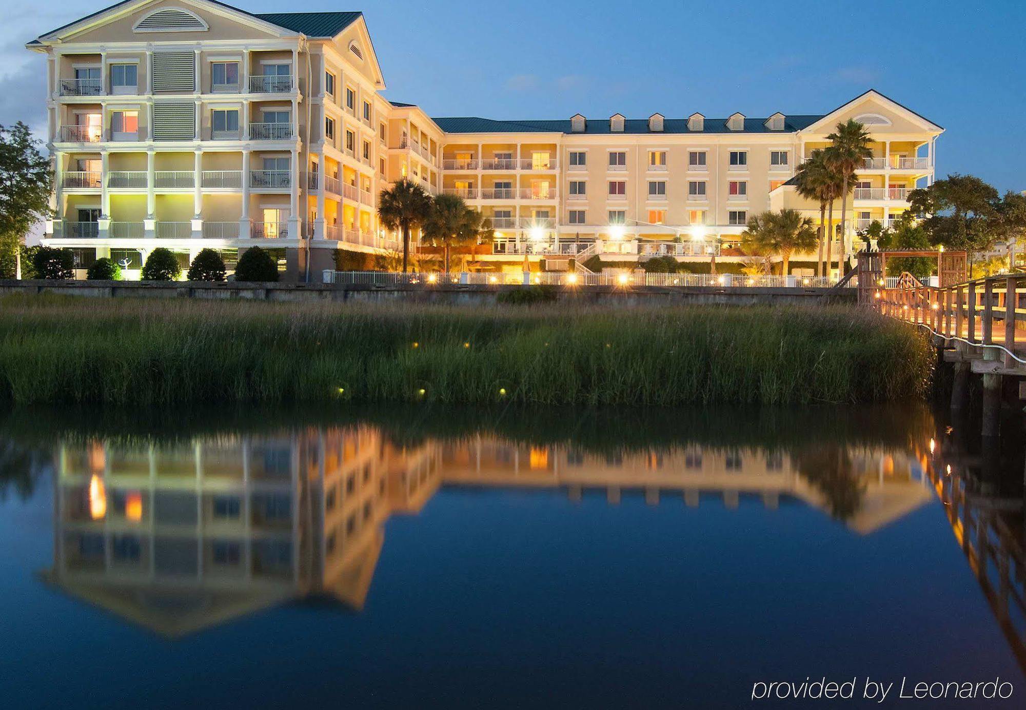 Courtyard Charleston Waterfront Hotel Buitenkant foto
