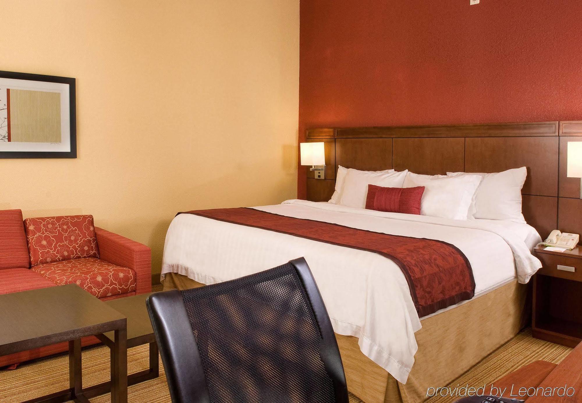 Courtyard Charleston Waterfront Hotel Kamer foto