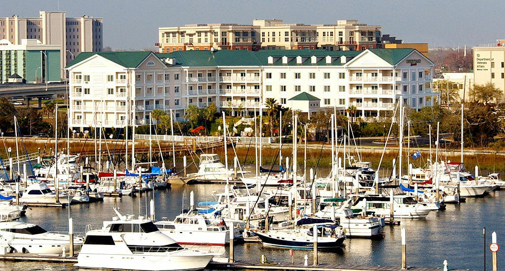 Courtyard Charleston Waterfront Hotel Buitenkant foto